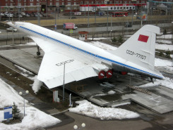 Tubulew Tu-144